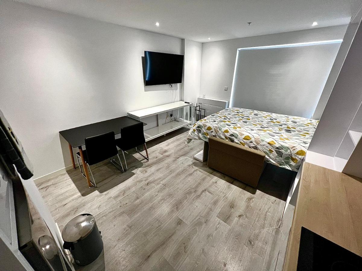 Modern Studio Apartment In Gibraltar - The Hub Luaran gambar