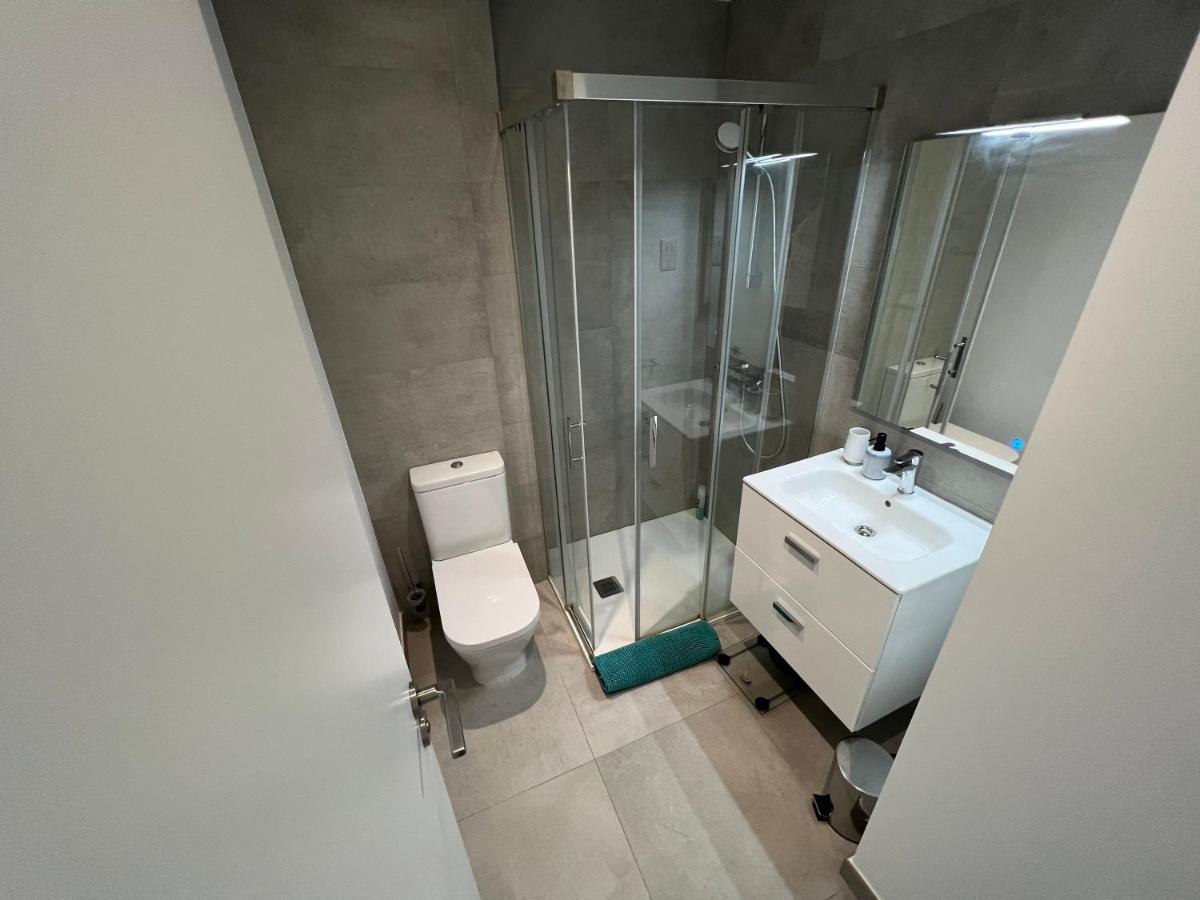 Modern Studio Apartment In Gibraltar - The Hub Luaran gambar