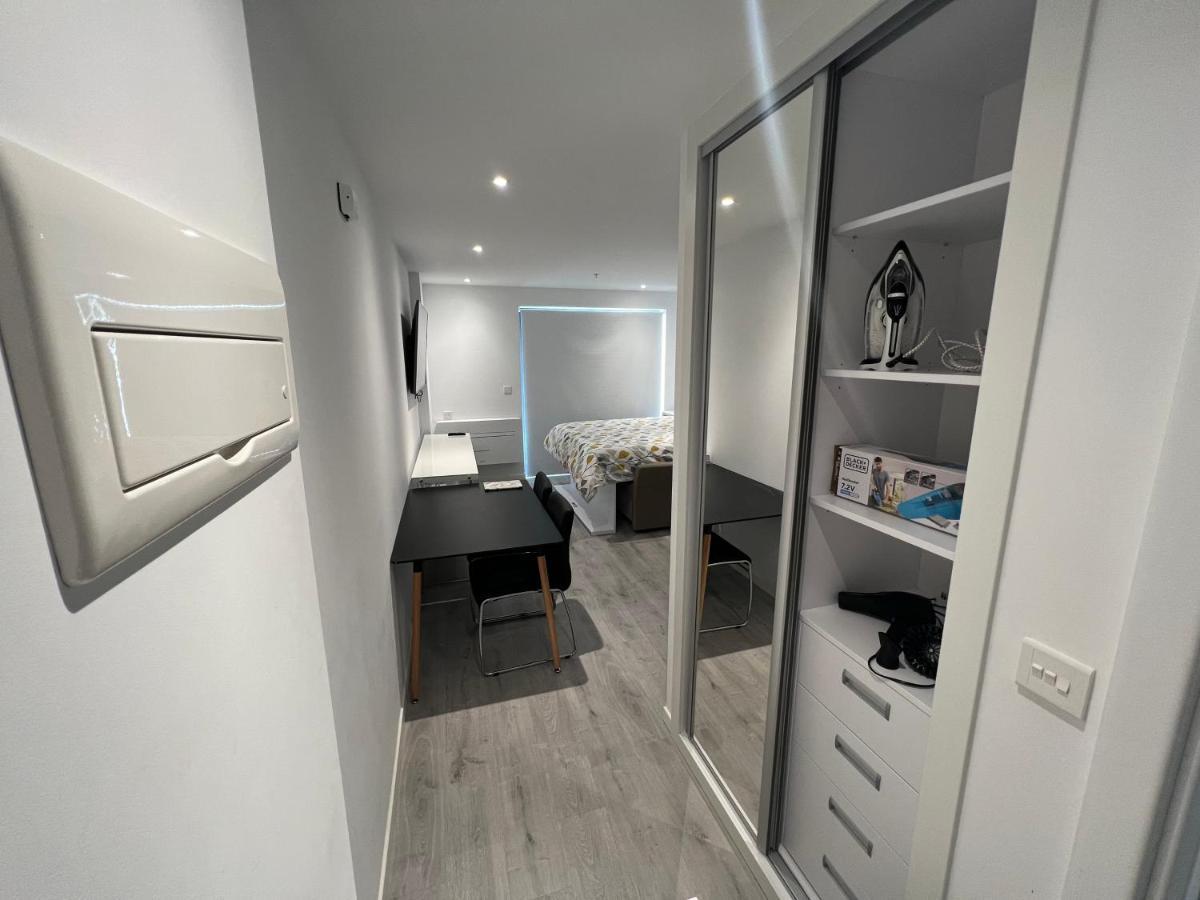 Modern Studio Apartment In Gibraltar - The Hub Luaran gambar