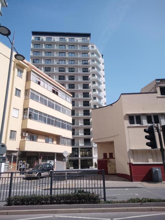Modern Studio Apartment In Gibraltar - The Hub Luaran gambar